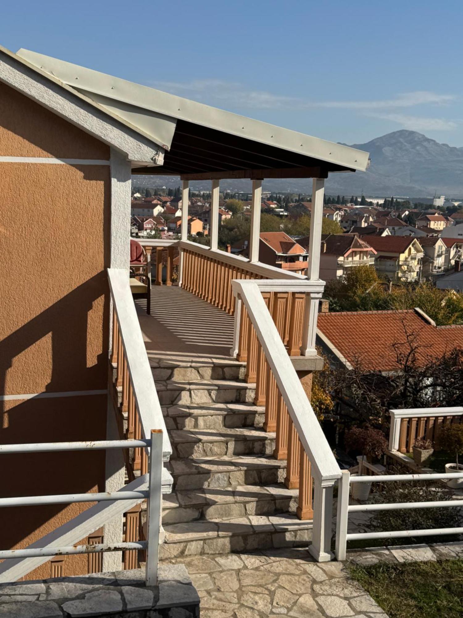Apartmani Breze 波德戈里察 外观 照片