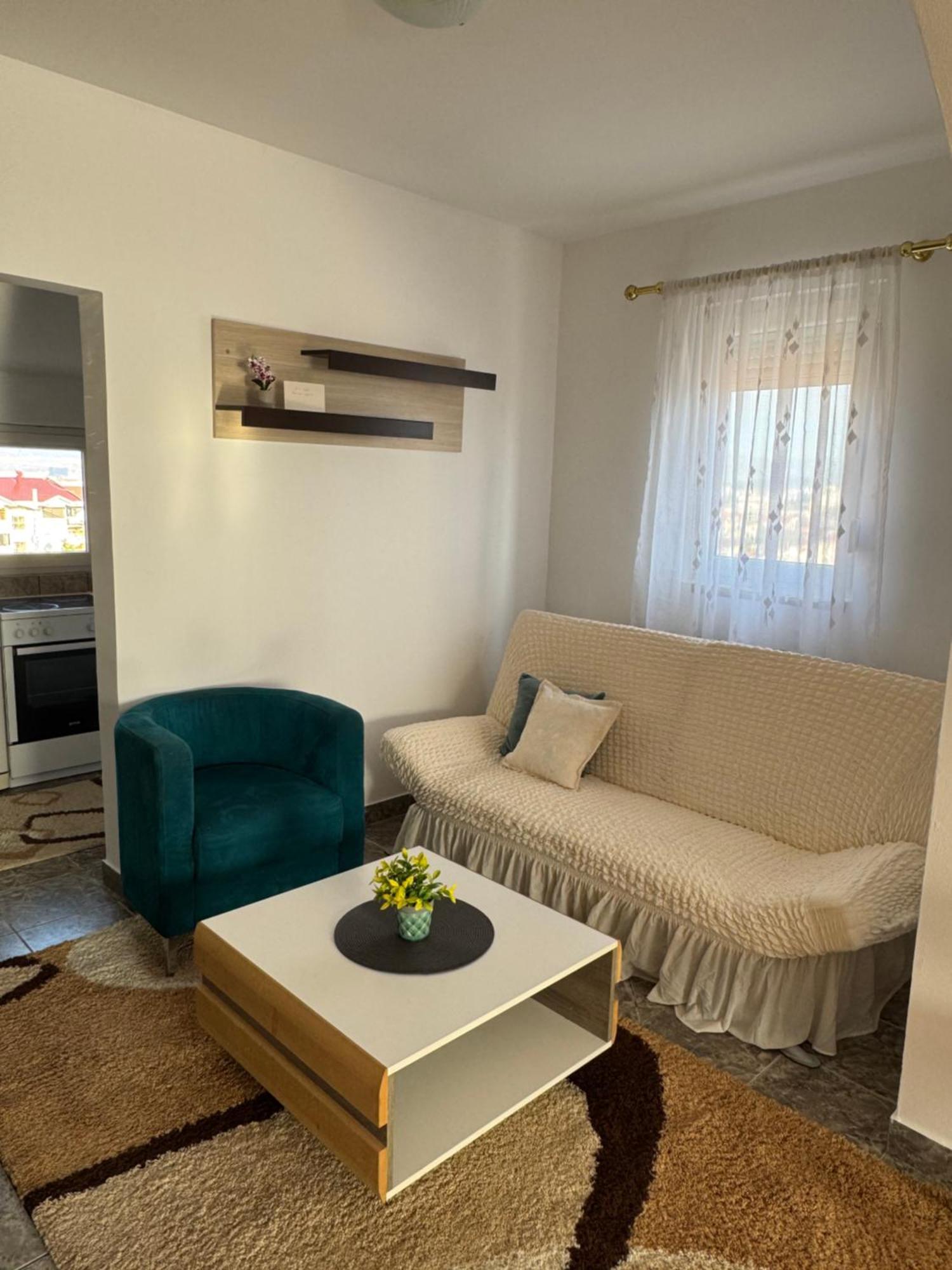 Apartmani Breze 波德戈里察 外观 照片